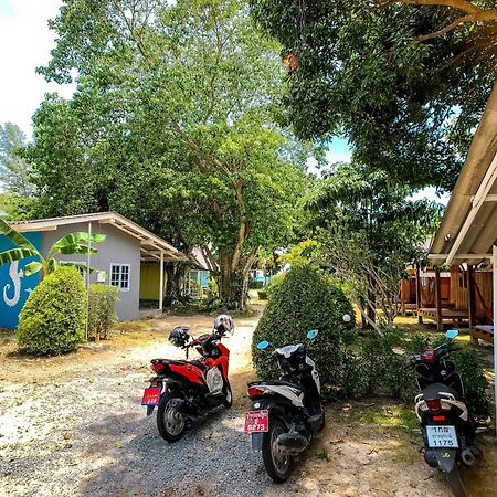 Colorful Hut Hotel Ko Pha Ngan Exterior foto
